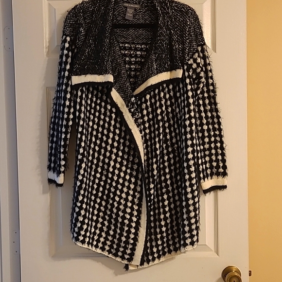 Kate & Mallory Black & White Eyelash Drape Knit Openfront Cardigan EUC - Picture 3 of 12